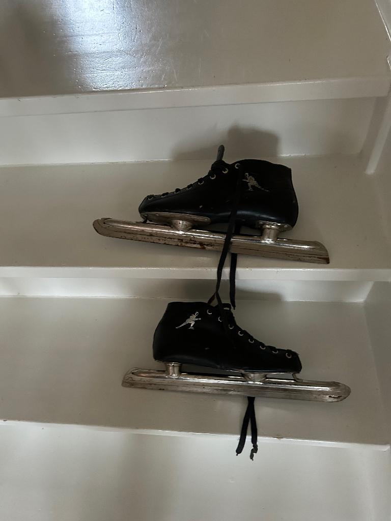 Schaatsen maat 39 zwart leer van Eagle Avento, Ophalen of Verzenden, Gebruikt, Noren, Overige merken