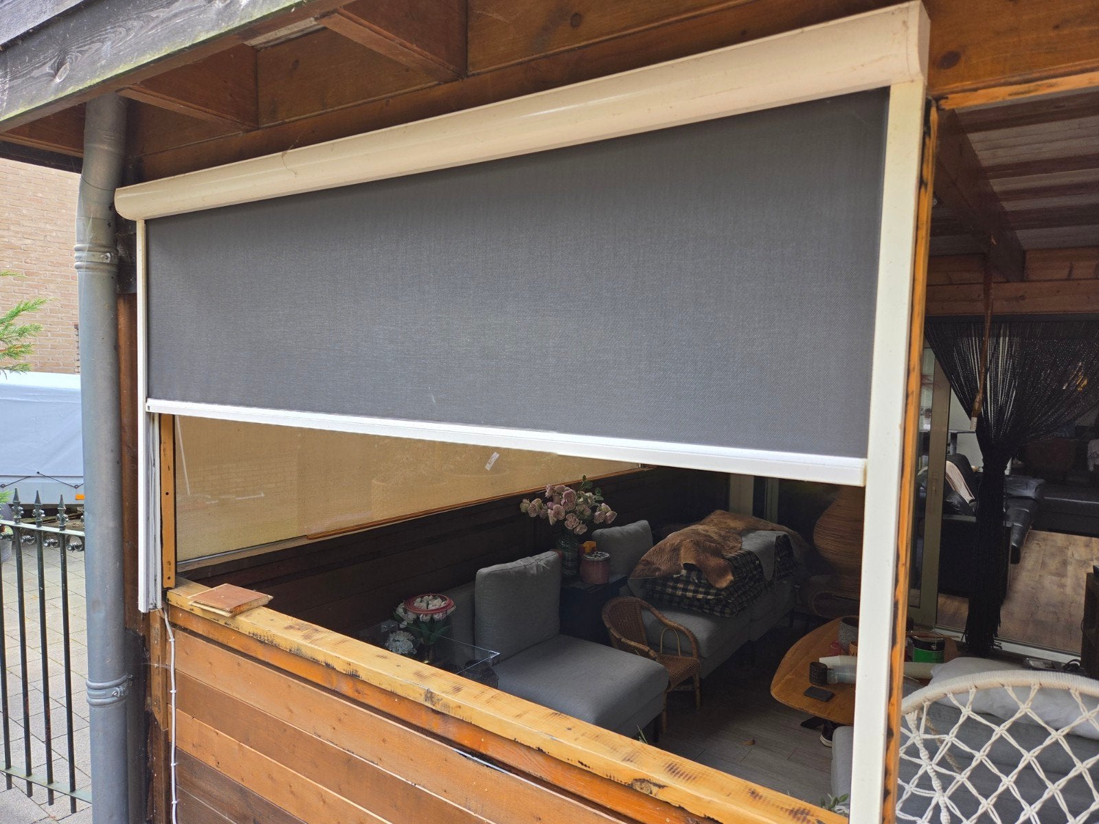 Screen RAL 9001 met antraciet doek, Somfy Tahoma Home, Ophalen, Gebruikt, Elektrisch, Minder dan 250 cm