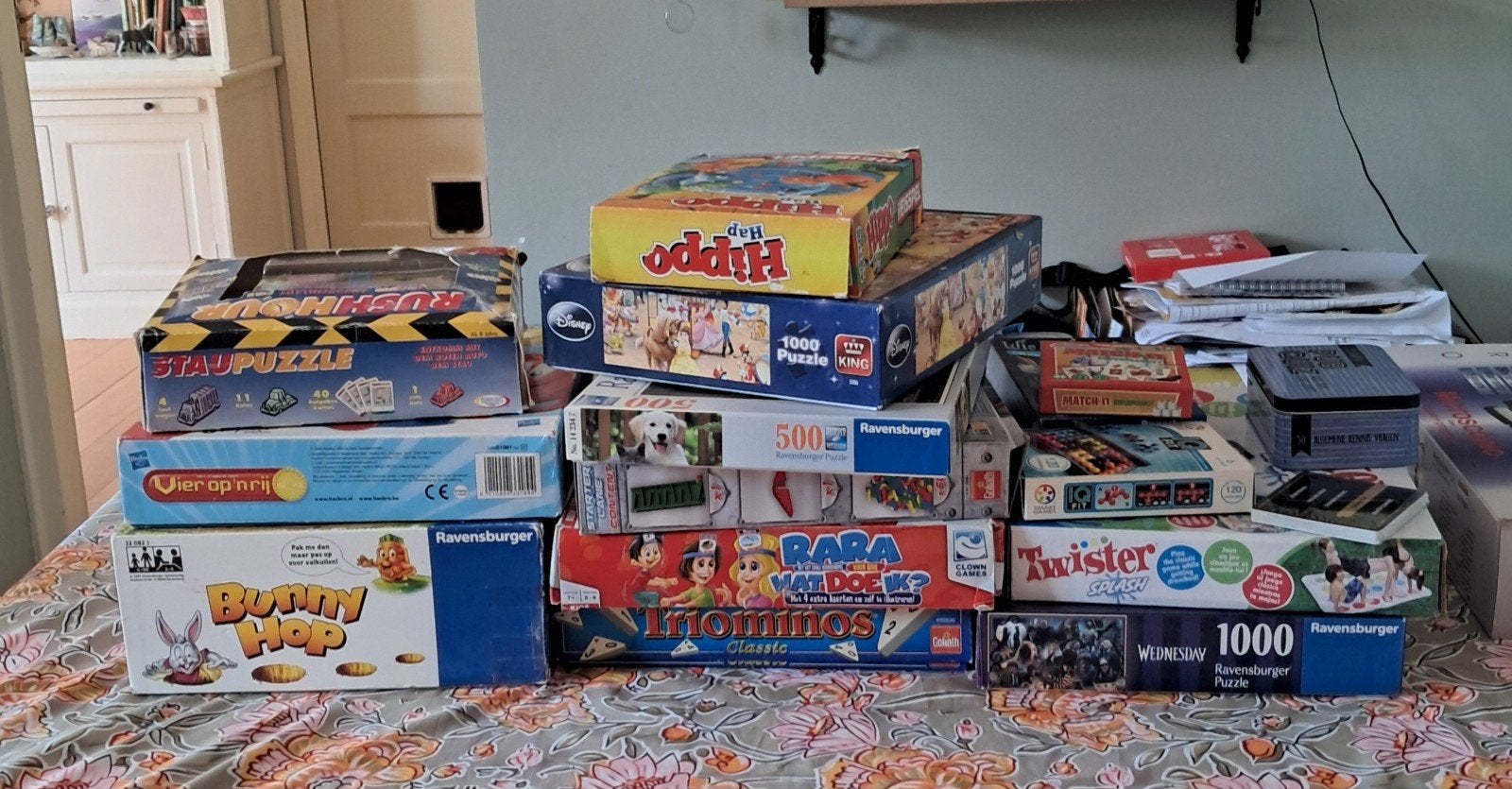 Stapel spellen van twister tot puzzels, Gebruikt, Ophalen of Verzenden, Reisspel, Drie of vier spelers