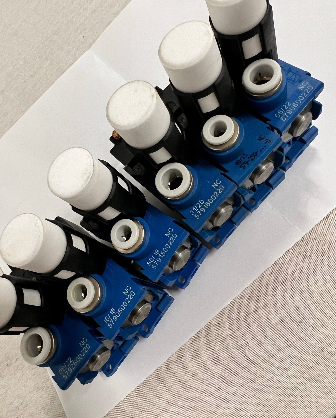 6x Pneumatische magneetklep magneet ventiel Aventics-Rexroth, Hobby en Vrije tijd, Nieuw, Ophalen of Verzenden, H, H