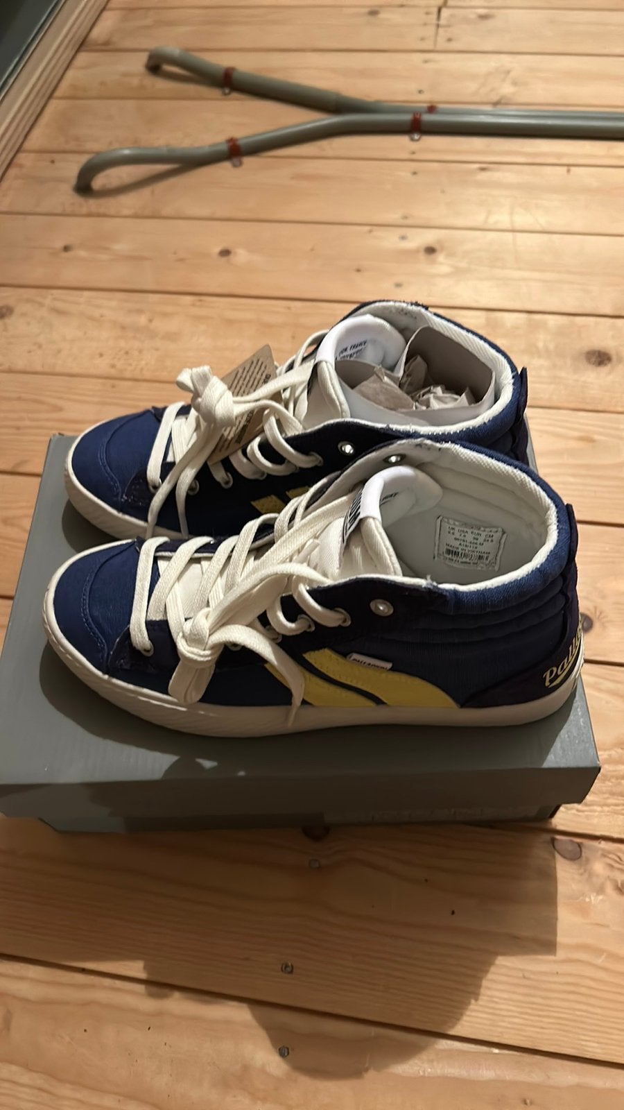 Palladium sneakers maat 38, Ophalen of Verzenden, Zo goed als nieuw