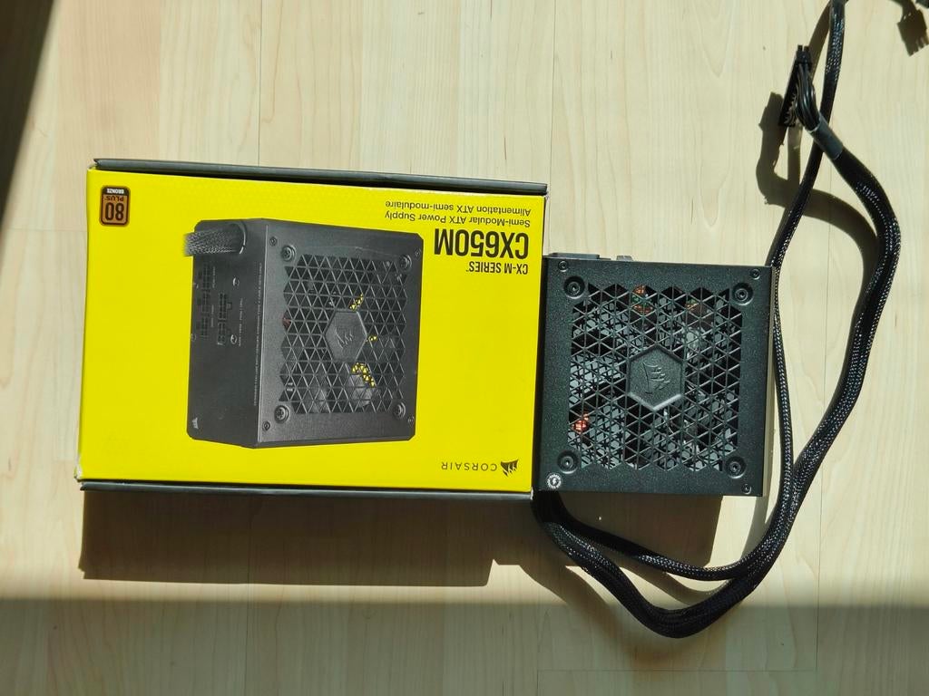 Corsair CX650M ATX power supply, Ophalen of Verzenden, Zo goed als nieuw