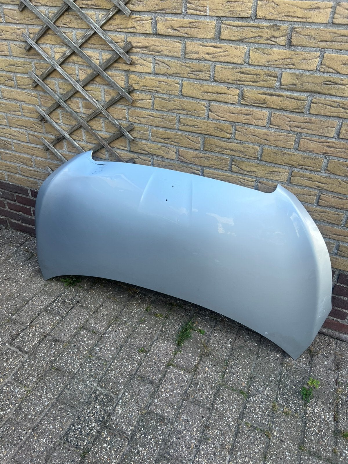Peugeot 108 motorkap (met schade) kleur KTB, Auto-onderdelen, Ophalen, Voor, Peugeot, Motorkap