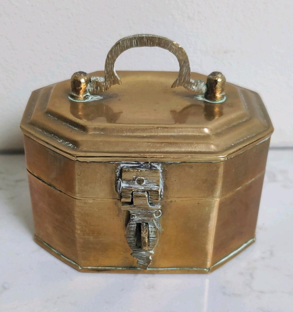 Mooi antiek handgemaakt kistje van messing / koper, Antiek en Kunst, Ophalen of Verzenden