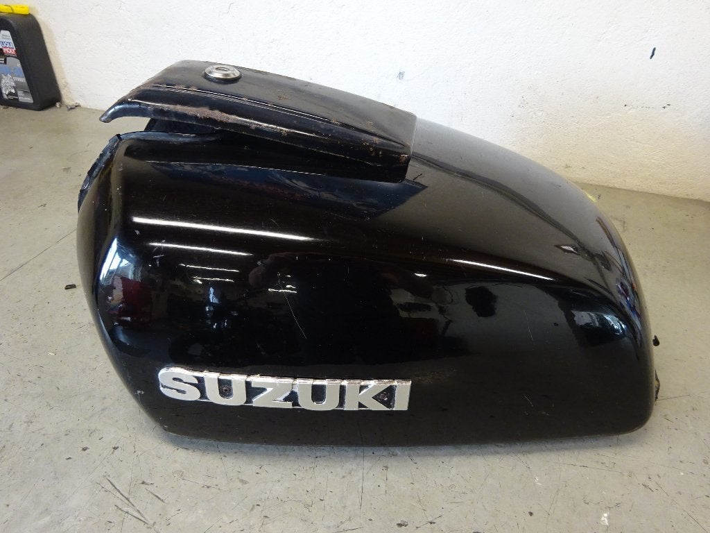 tank suzuki gt 750, Motoren, Ophalen of Verzenden, Gebruikt