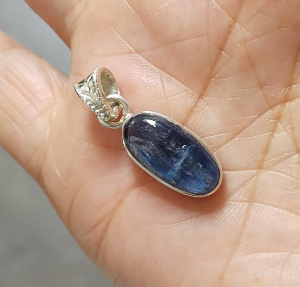 zilveren hanger met natuurlijke Kyaniet steen zilver 925, O.T., Blauw, Nieuw, Ophalen of Verzenden