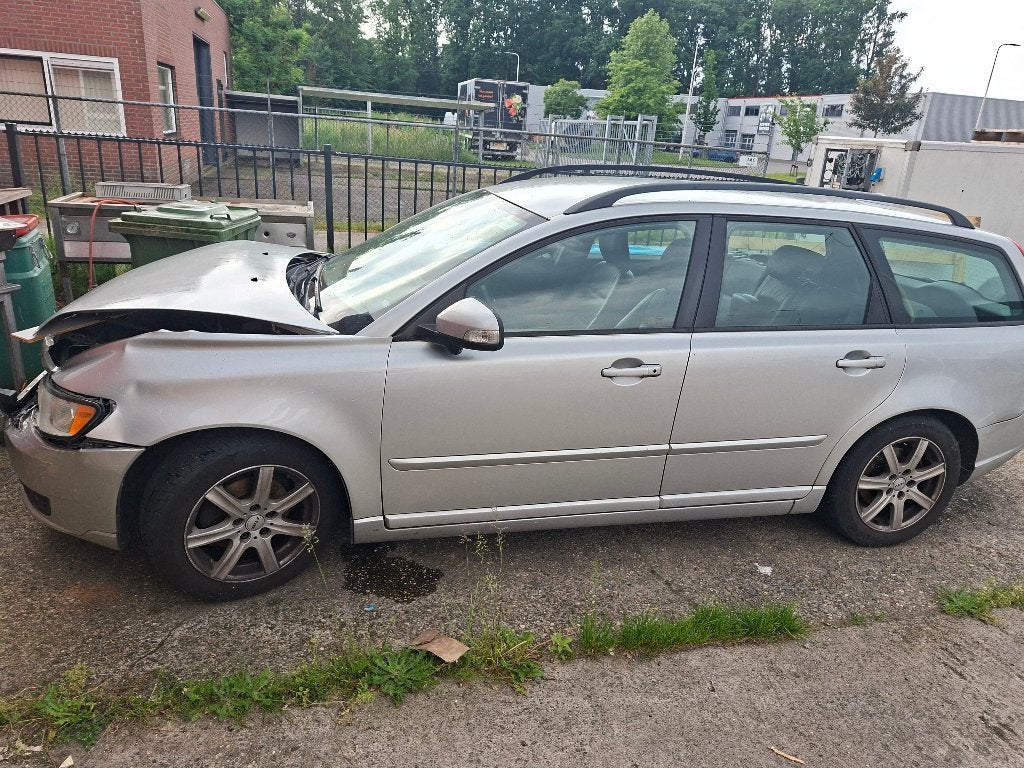 Volvo V50 1.6 D2 Drive 2011 Grijs, Auto's, Voorwielaandrijving, 4 cilinders, 1290 kg, Leder