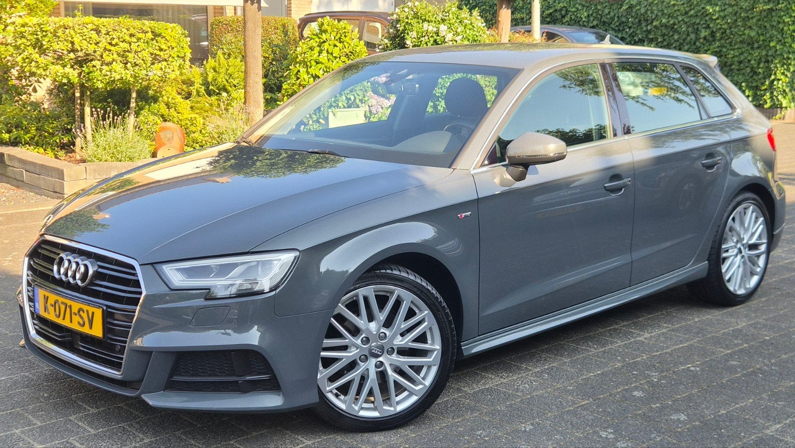 Audi A3 1.5 Tfsi 150pk S-line Autom Led ACC Digitaaldisplay, Stof, 1498 cc, 4 cilinders, Particulier