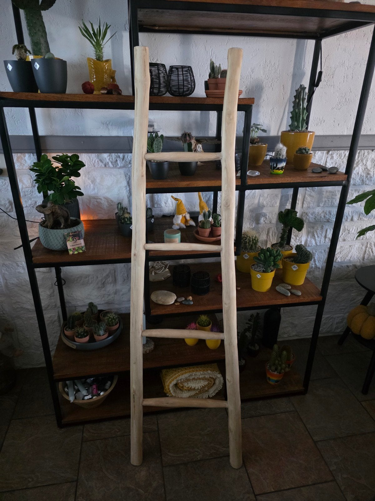 Decoratieve houten ladder - Nieuwstaat, Doe-het-zelf en Verbouw, Ophalen, Nieuw, Ladder, Minder dan 2 meter