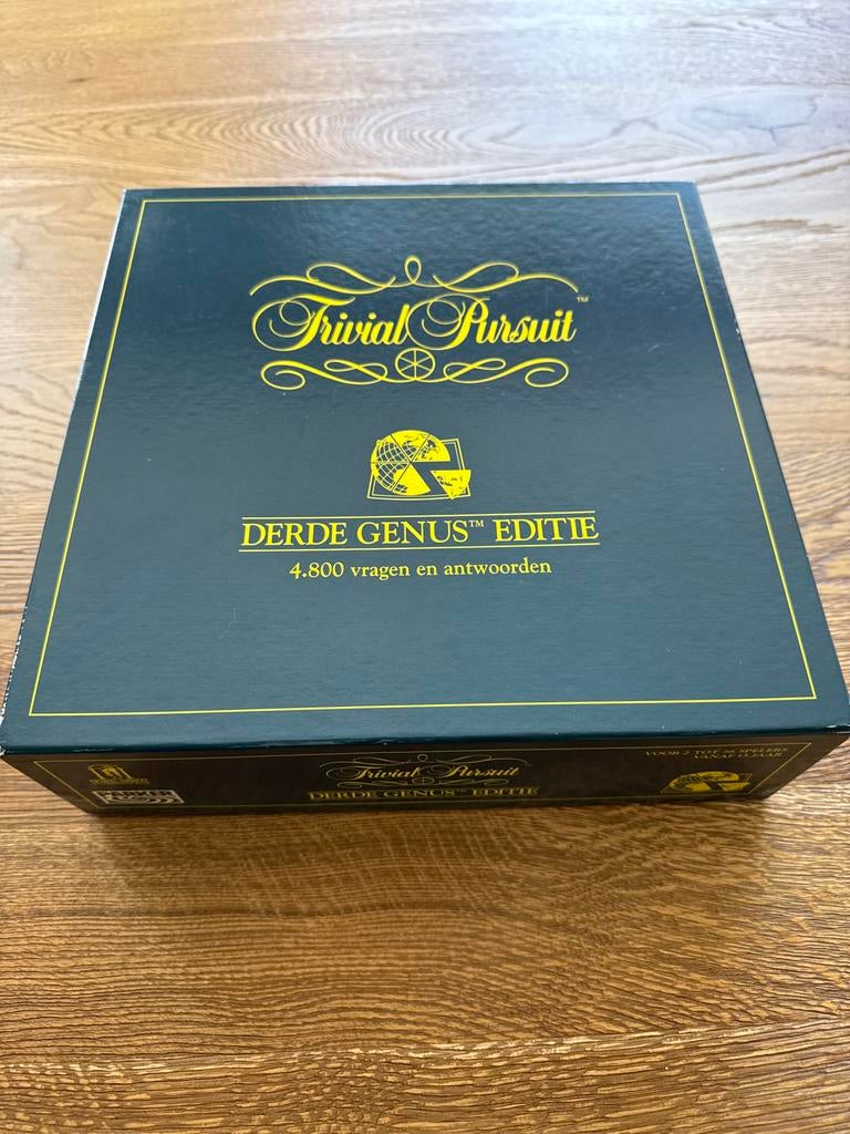Trivial Pursuit Derde Genus Editie - Bordspel, Drie of vier spelers, Ophalen of Verzenden, Zo goed als nieuw