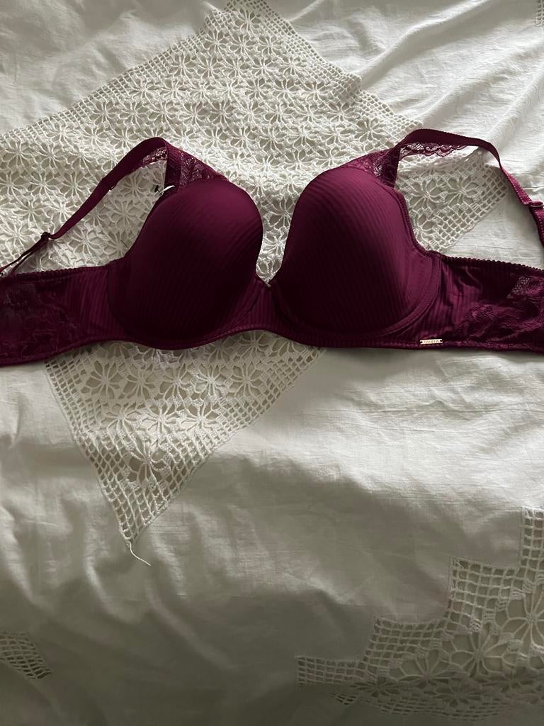 Prachtige Livera bh mt 85E, Ophalen of Verzenden, Rood, BH