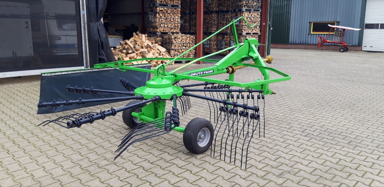 Te koop  DEUTZFARH hark type KS 170, Ophalen, Weidebouw