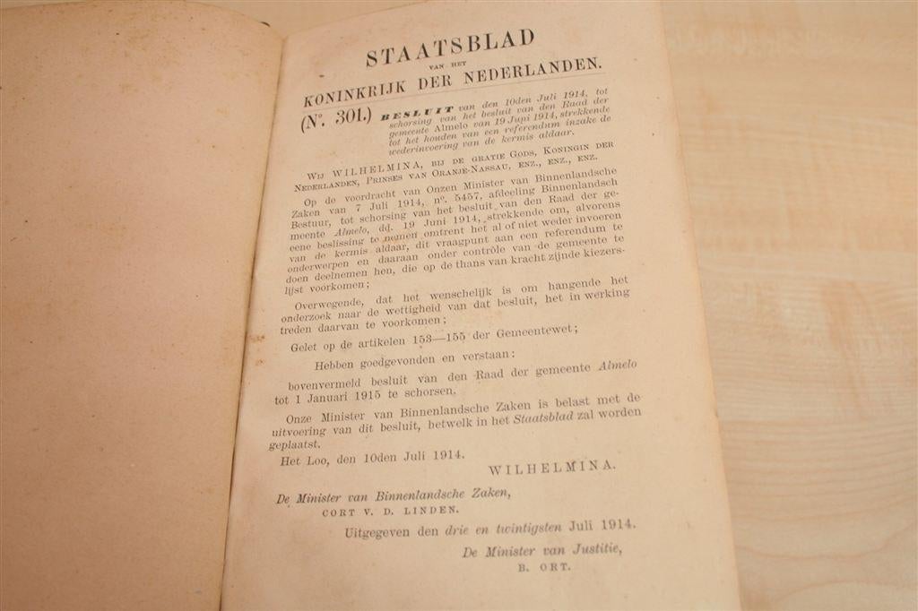 Staatsblad 1914 — Alle Wetten & Besluiten bij Start WO I, Ophalen of Verzenden