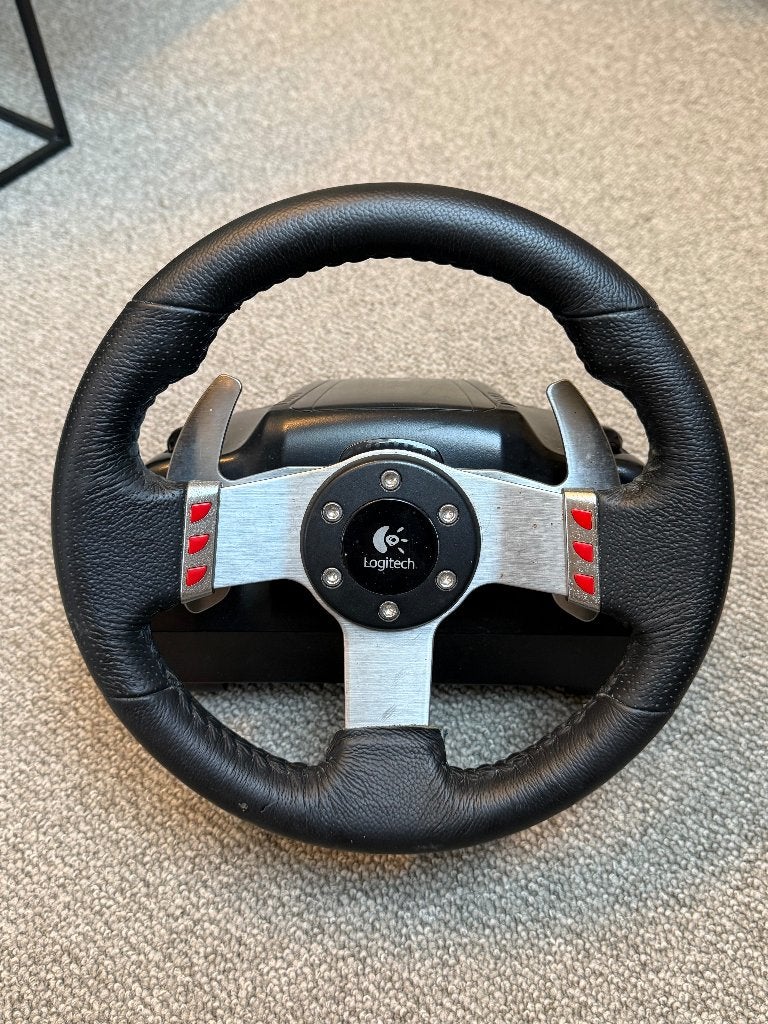 Logitech G27 Racestuur Set – met 3 Pedalen & H-Shifter, Racestuur, Gebruikt, Ophalen of Verzenden, Verstelbaar