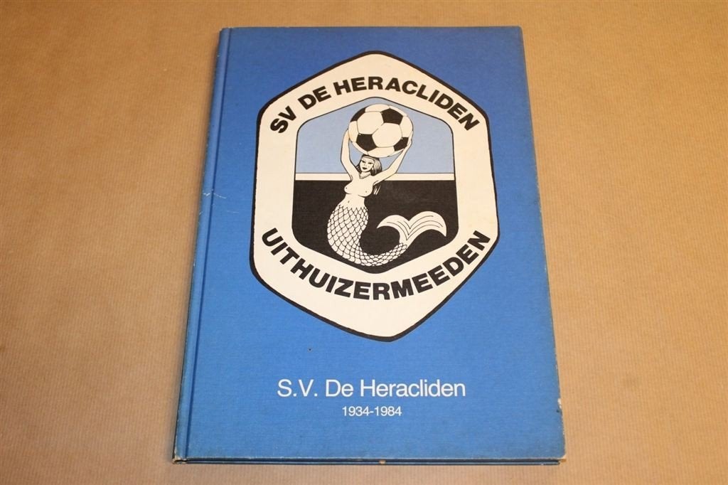 Gedenkboek SV De Heracliden - Uithuizermeeden, Ophalen of Verzenden, Zo goed als nieuw