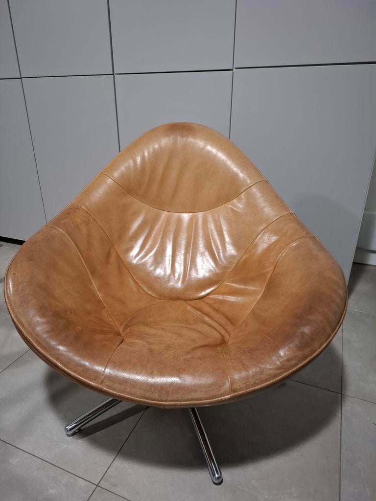 Prachtige HIDDE fauteuil van Label,  Gerard vd Berg, Huis en Inrichting, Fauteuils, Gebruikt, Leer, Metaal, 50 tot 75 cm, 75 tot 100 cm
