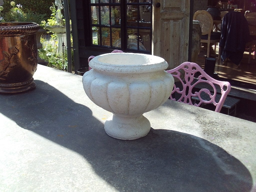 Stenen bloempot voor binnen - 26 cm hoog, Steen, Gebruikt, Rond, Binnen