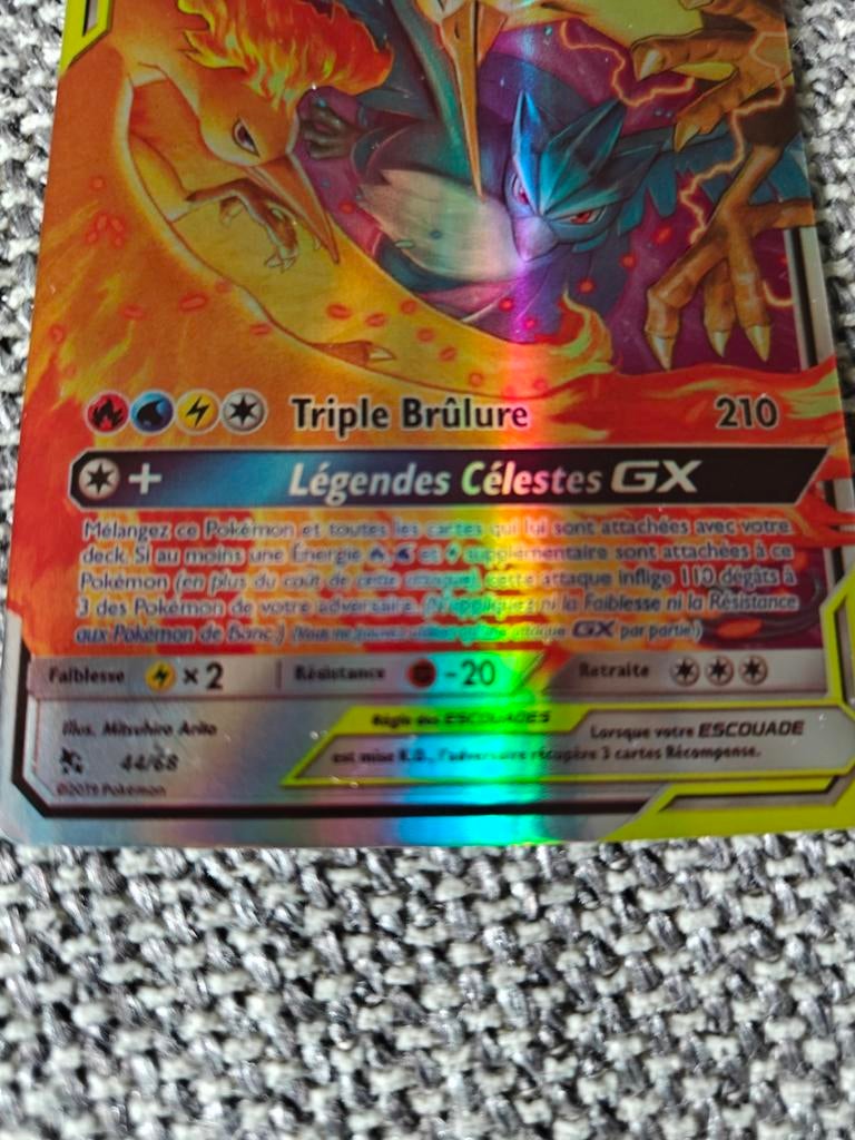 Moltres, Zapdos & Articuno GX Full Art Pokémon Kaart, Ophalen of Verzenden, Zo goed als nieuw, Losse kaart, Foil