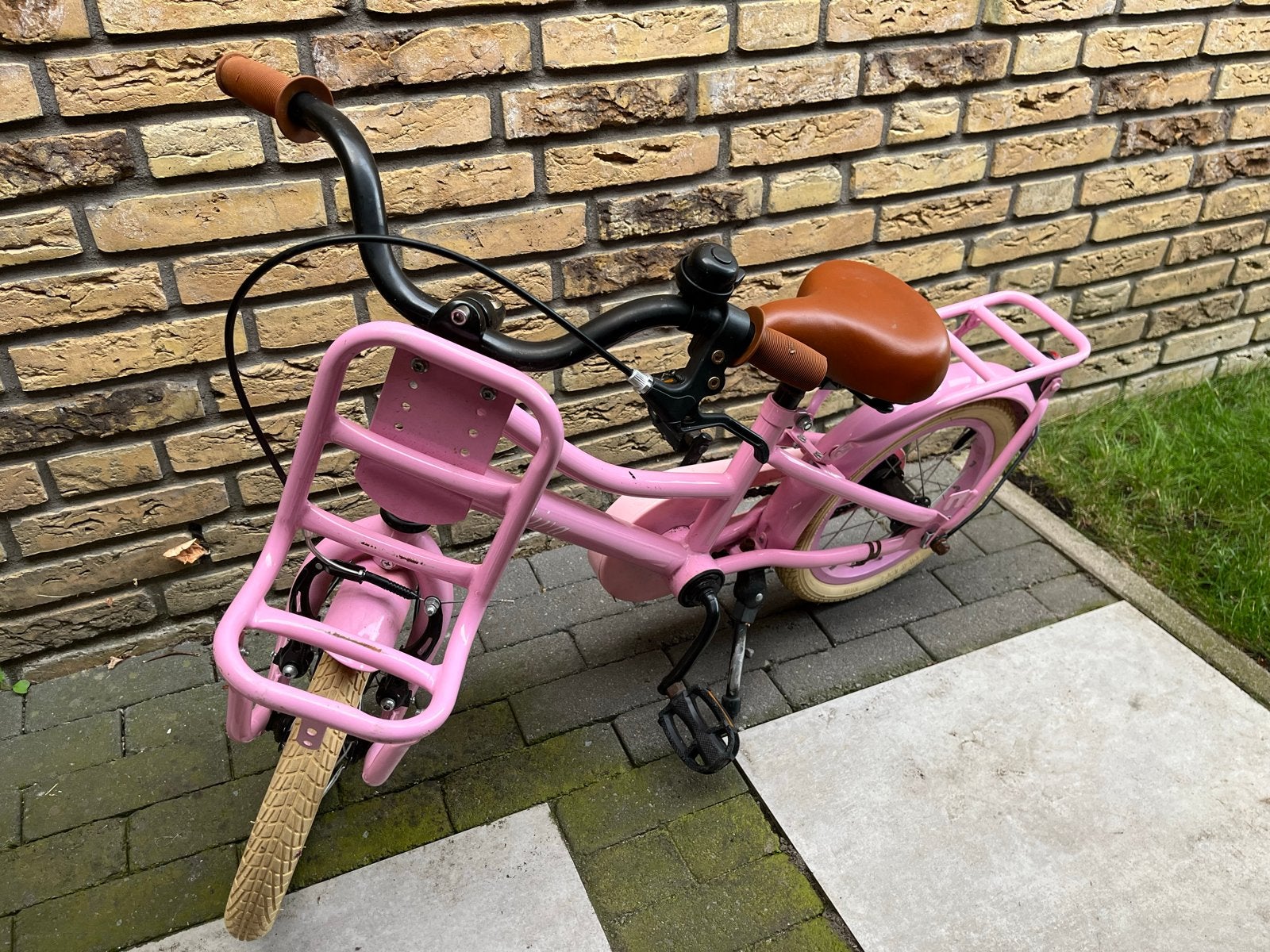Diva kinderfiets 14 inch roze, Terugtraprem, Zijwieltjes, Gebruikt, Ophalen of Verzenden