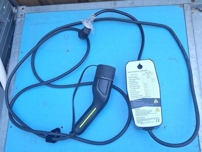 Type 2 EV Laadkabel / Portable EV Charger 16A-32A, Ophalen, Gebruikt, BMW
