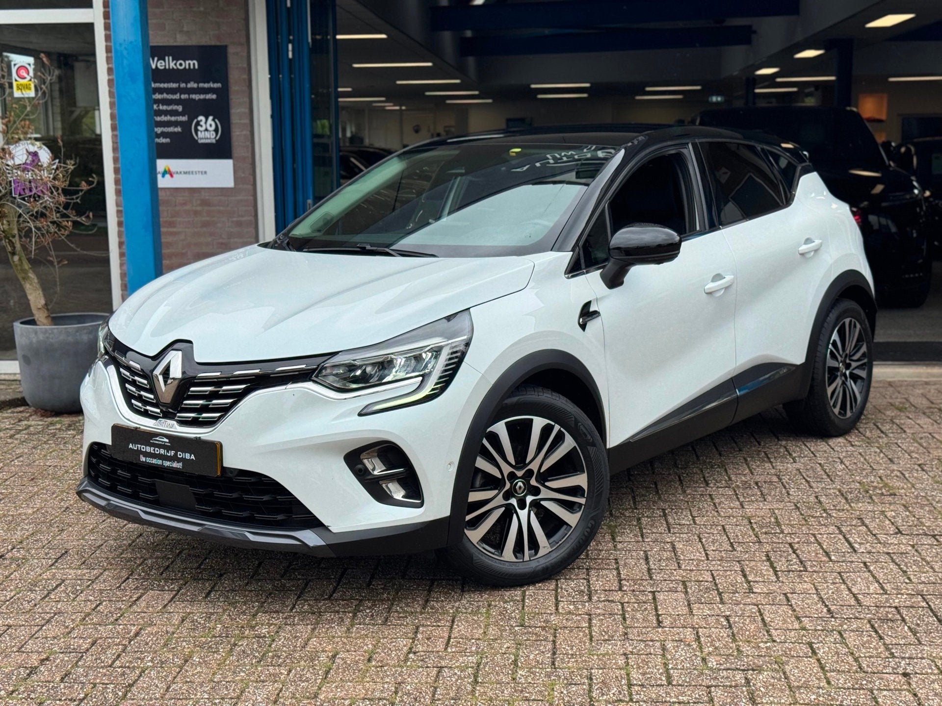 Renault Captur 1.3 TCe 130 Initiale Paris 2020 AUT NAVI NAP!, Auto's, Dealer onderhouden, Gebruikt, 4 cilinders, Automatische klimaatregeling