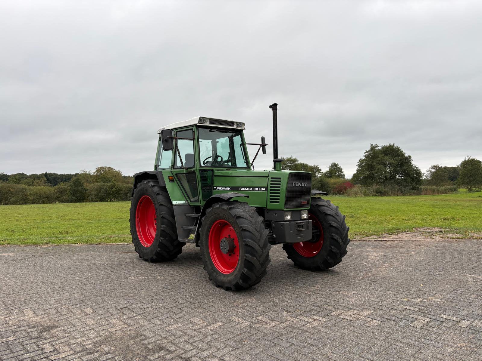 Fendt 311 LSA Turbomatik, Ophalen, 80 tot 120 Pk, Gebruikt, Meer dan 10000