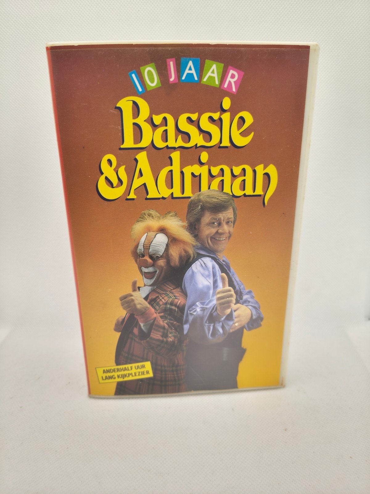 Bassie en Adriaan 10 jaar VHS, Ophalen of Verzenden, Zo goed als nieuw