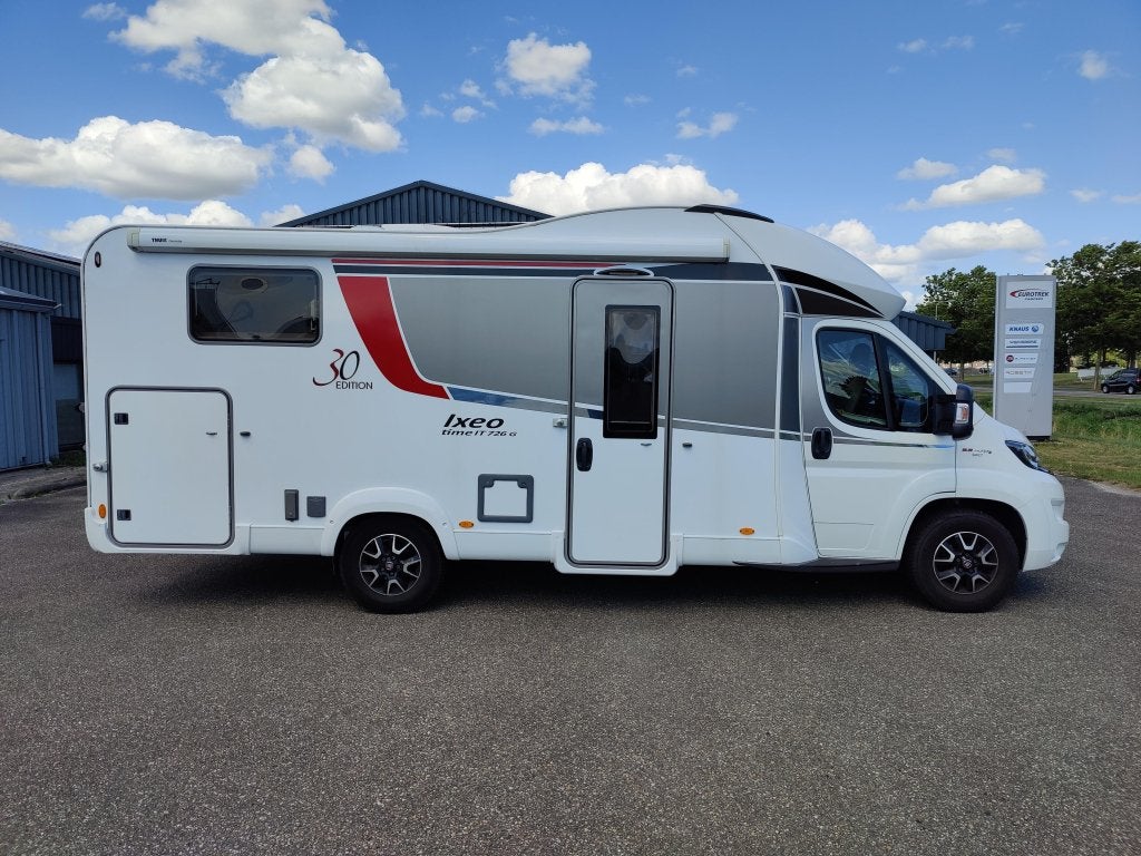 Bürstner Ixeo Time 726 G AUTOMAAT, Caravans en Kamperen, Campers, Automaat, Chemisch toilet, Ringverwarming, Fiat