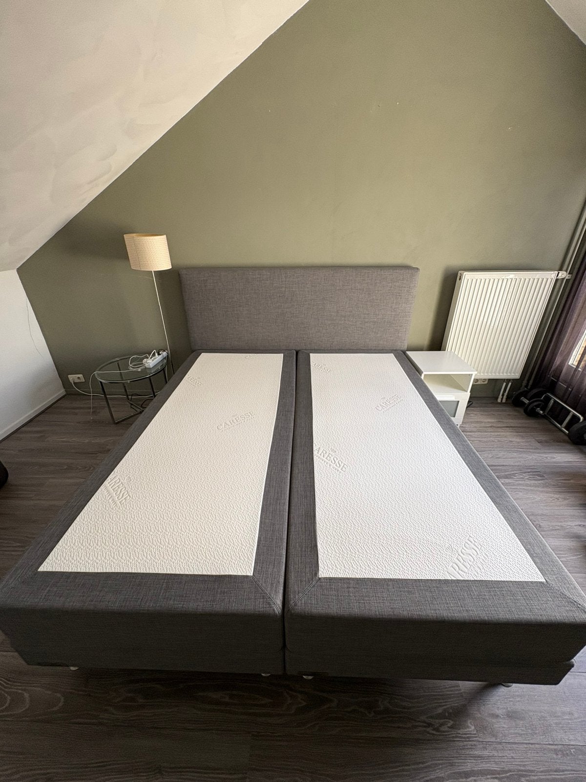 Caresse boxspring 180x210 cm – lichtgrijs –, Ophalen, 210 cm, Tweepersoons, Zo goed als nieuw