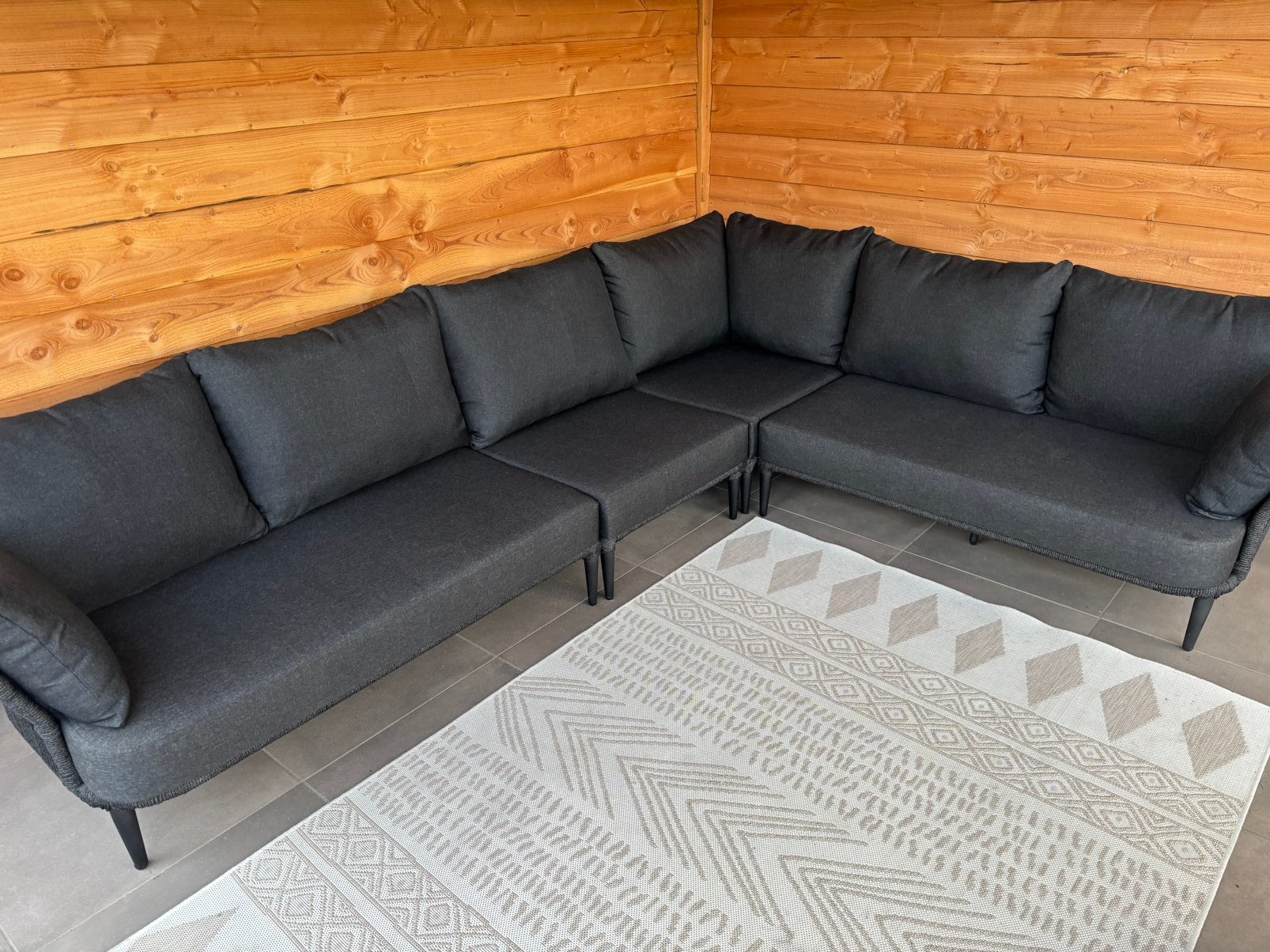Te koop loungebank, Ophalen, Zo goed als nieuw