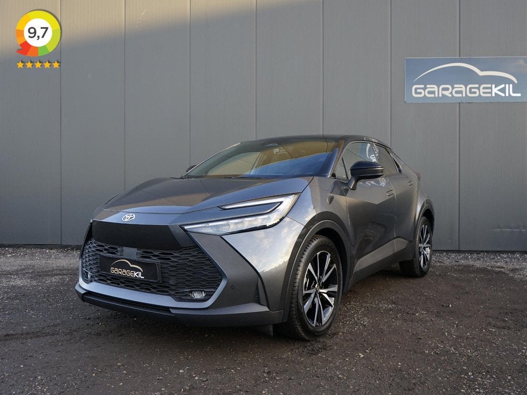 Toyota C-HR 1.8 Hybrid 140 Team D Dealeronderh / 1ste eig /, Start-stop-systeem, Stof, Zwart, 4 cilinders