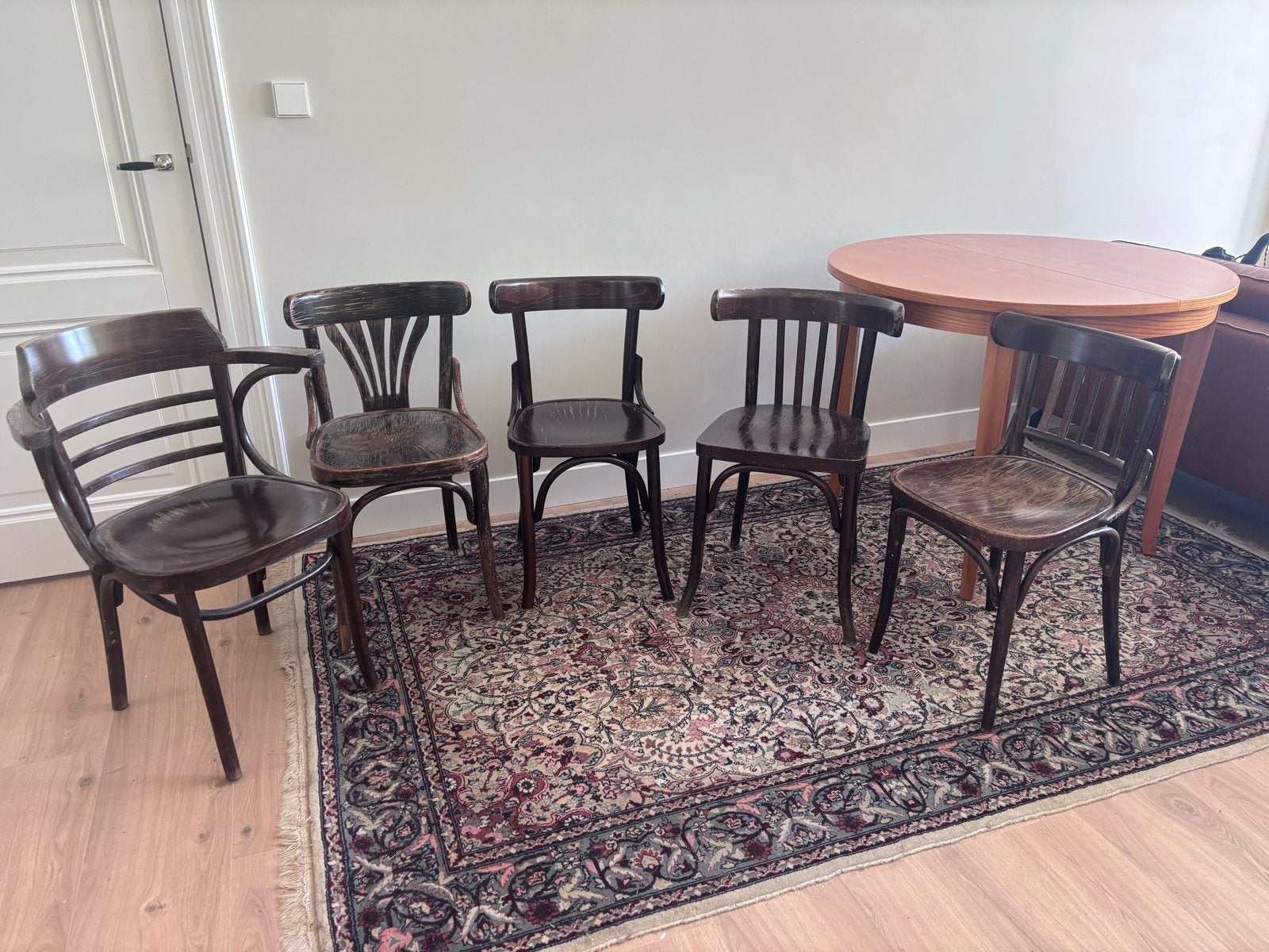 5  vintage Thonet houten bistro stoelen, Ophalen