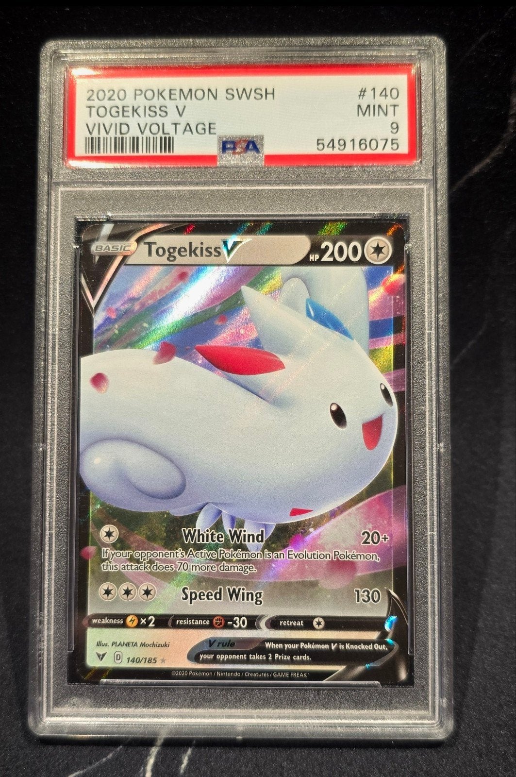 Togekiss V 140/185 Vivid Voltage PSA 9 Pokémon Kaart, Ophalen of Verzenden, Zo goed als nieuw, Losse kaart