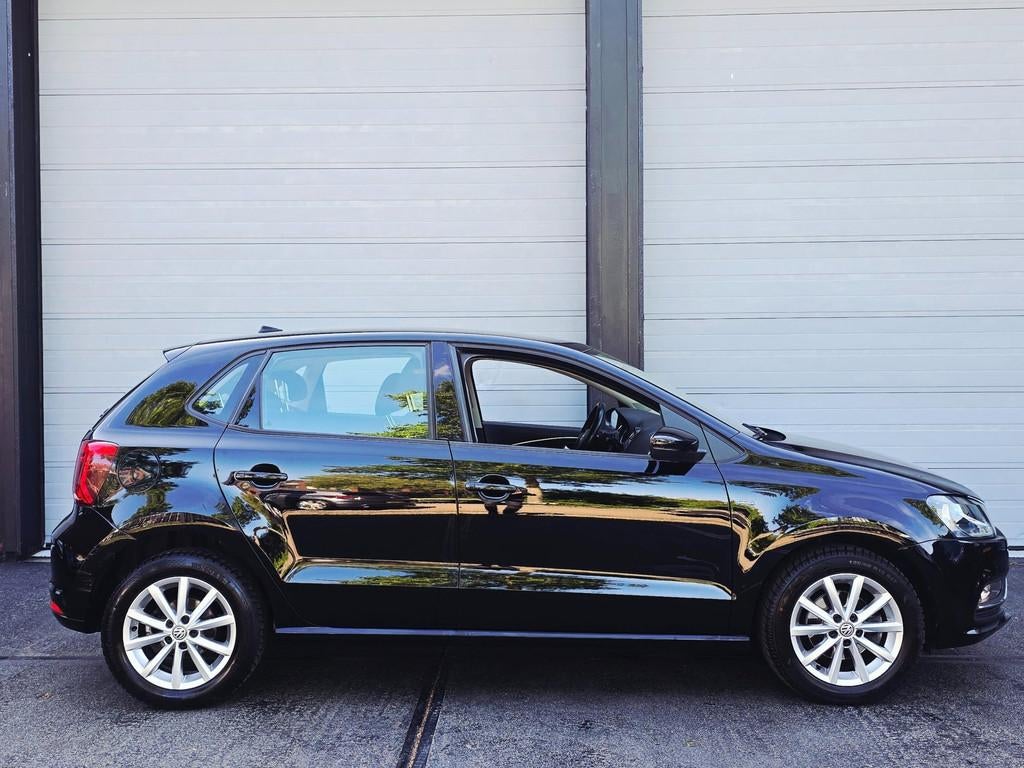 Volkswagen Polo 1.2 TSI Lounge, cruise, navi, sportvelgen, 5, Gebruikt, USB, Zwart, Bedrijf