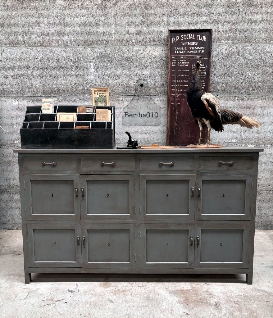 Authentieke oude schoolkast met prachtige patina, Ophalen, Met deur(en), 100 tot 150 cm, Vintage