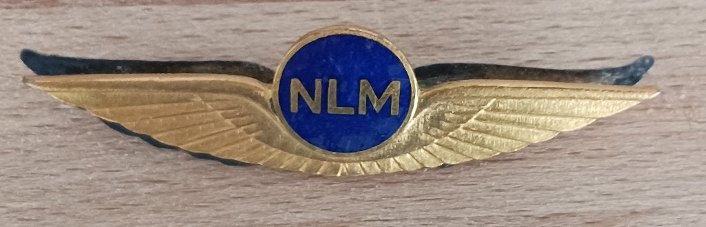 NLM vliegerwing, Verzamelen, Luchtvaart en Vliegtuigspotten, Ophalen of Verzenden, Zo goed als nieuw, Patch, Badge of Embleem