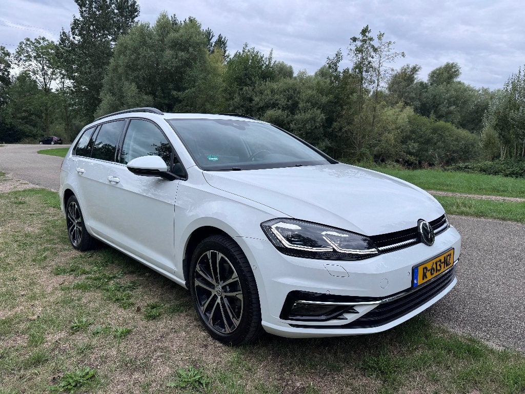 Volkswagen Golf 7.5 Variant 1.5 TSI DSG/Standk/Virt/360/lane, Auto's, 1498 cc, 4 cilinders, Wit, Stationwagon