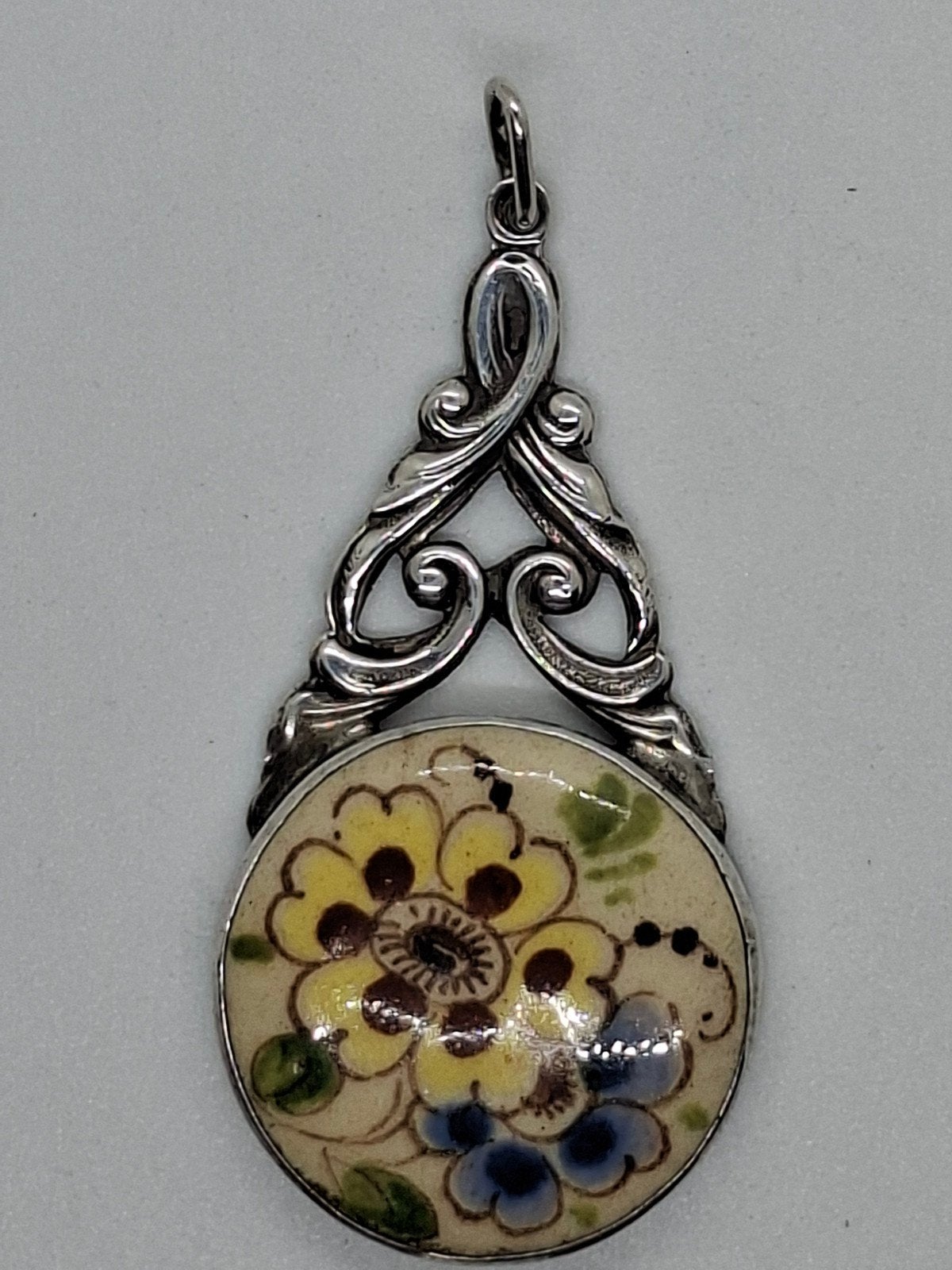 Zilveren Vintage Hanger Fa. A. Pluut met Delfts Blauw Porsel, Sieraden, Tassen en Uiterlijk, Antieke sieraden, Ophalen of Verzenden