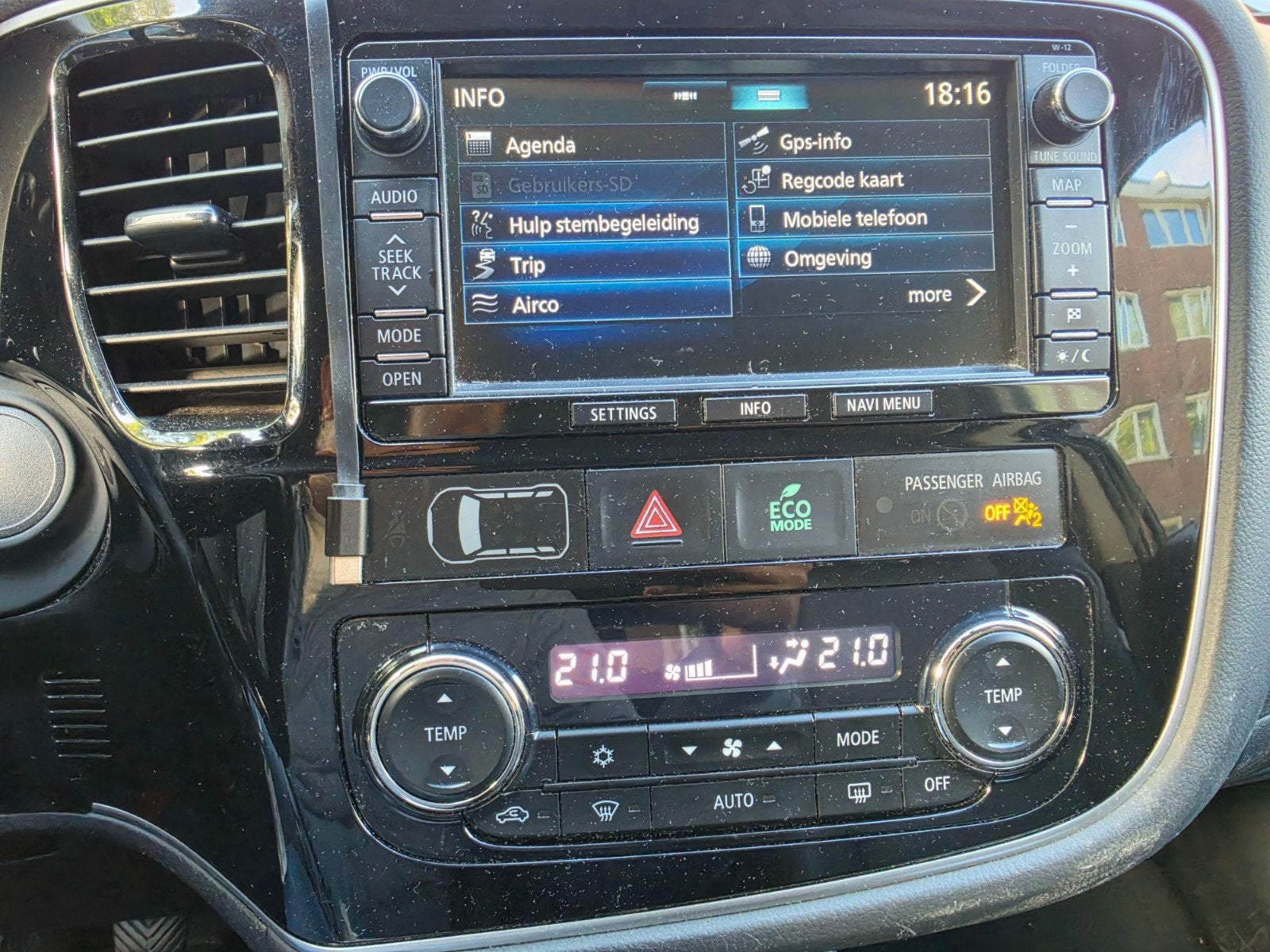 Originele Mitsubishi W-12 Navigatie/Multimediaia, Ophalen of Verzenden, Gebruikt