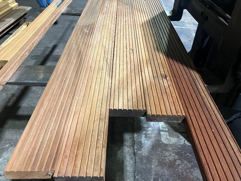 planken-vlonderplanken-Hardhout-Sucupira Amarela-40x140mm, Ophalen, Nieuw, Hout