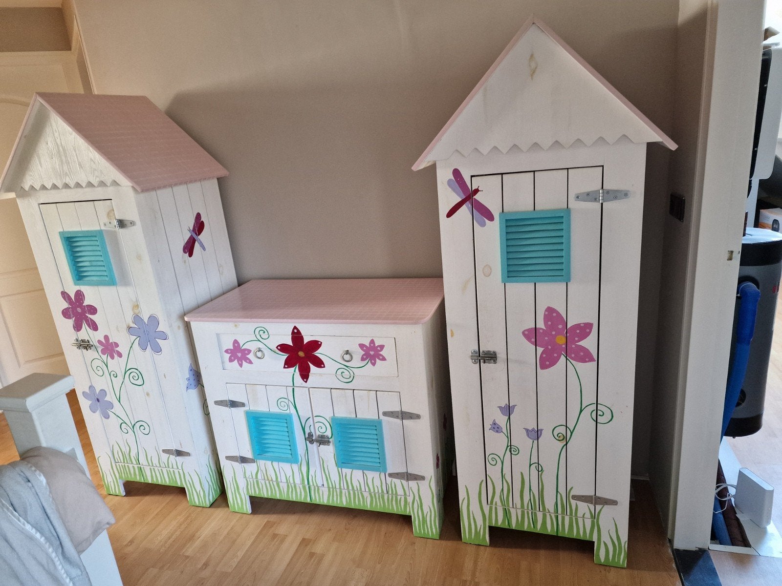 Twee kledingkasten met commode, Ophalen, 50 tot 70 cm, 100 cm of meer, 90 tot 105 cm