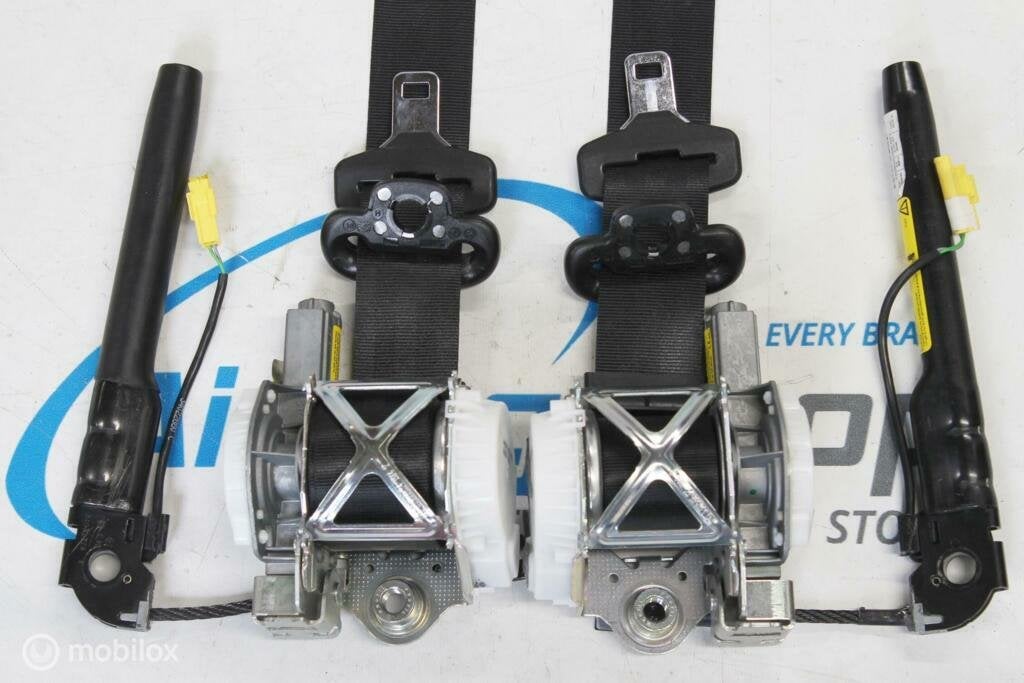 2 gordels + 2 spanner Ford Ka (2008-heden), Auto-onderdelen