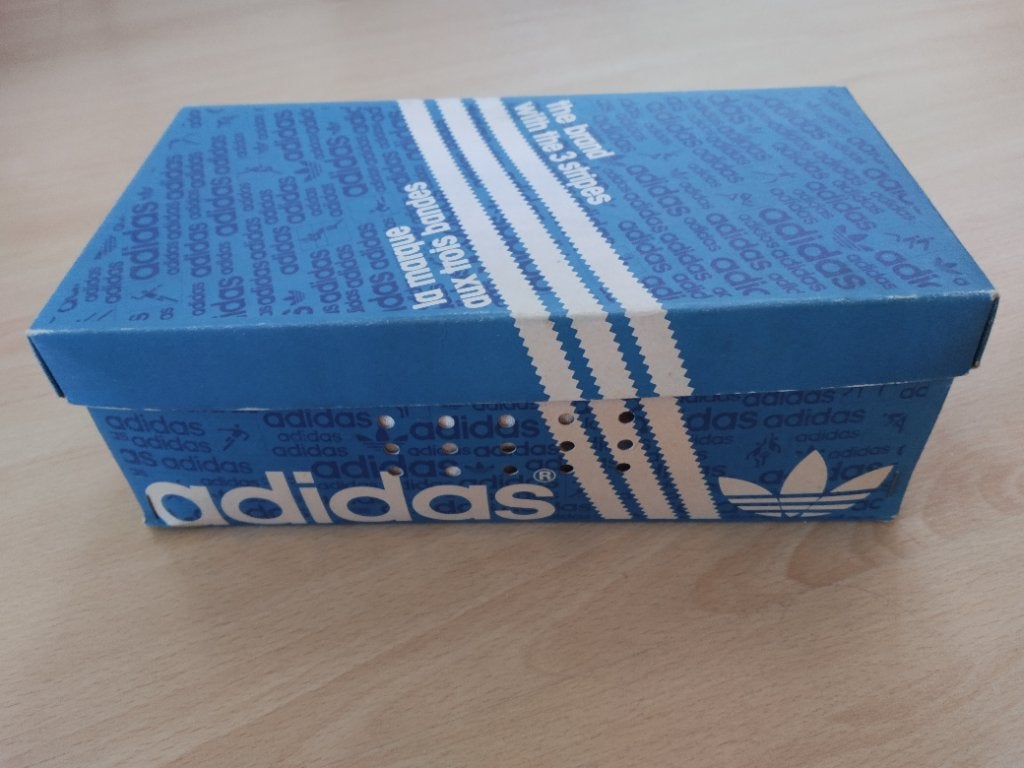 Adidas schoenendoos, Verzamelen, Ophalen of Verzenden, Gebruikt, Overige sporten, Overige typen