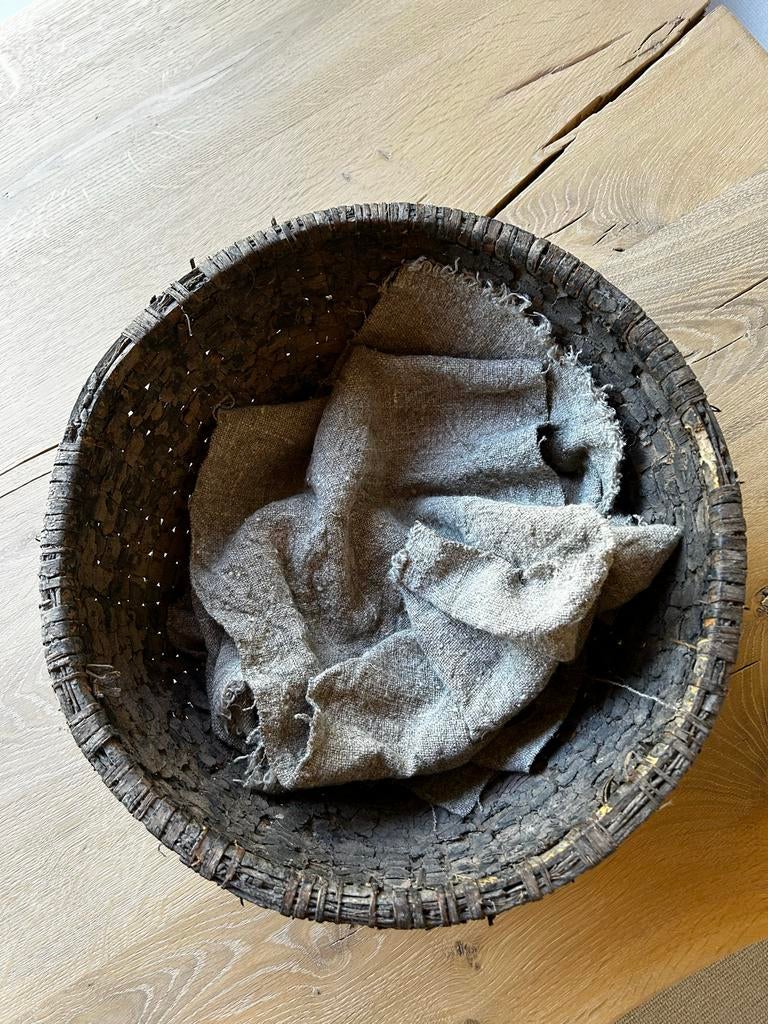 Rustieke handgemaakte mand van natuurlijke materialen, Ophalen of Verzenden