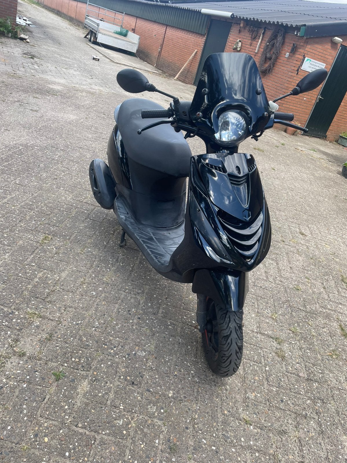Piaggio zip 2020, Fietsen en Brommers, Scooters | Piaggio, Ophalen of Verzenden, Zo goed als nieuw, Benzine, Zip