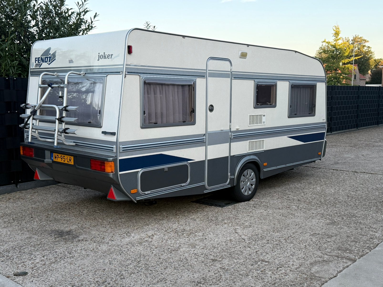 Fendt caravan joker bianco, Standaardzit, Fendt, 5 tot 6 meter, Omvormbare zithoek