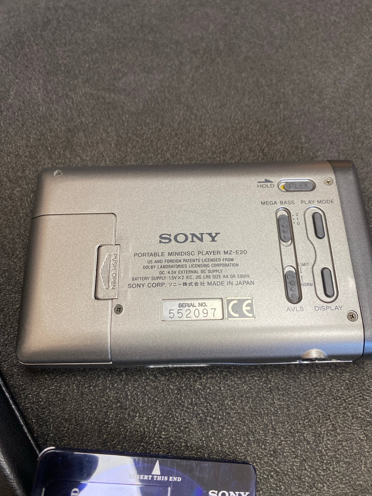 Sony MZ-E20 MiniDisc-speler met hoesje en MD, Ophalen of Verzenden, Minidisc-speler