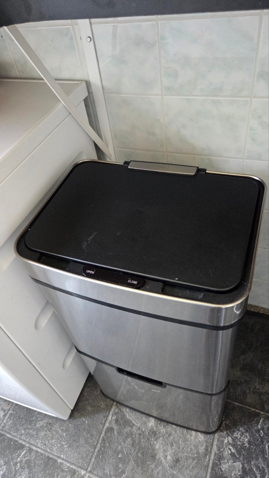 Prullenbak RVS met meerdere compartimenten, Ophalen, 50 – 75, Gebruikt, 40 liter of meer