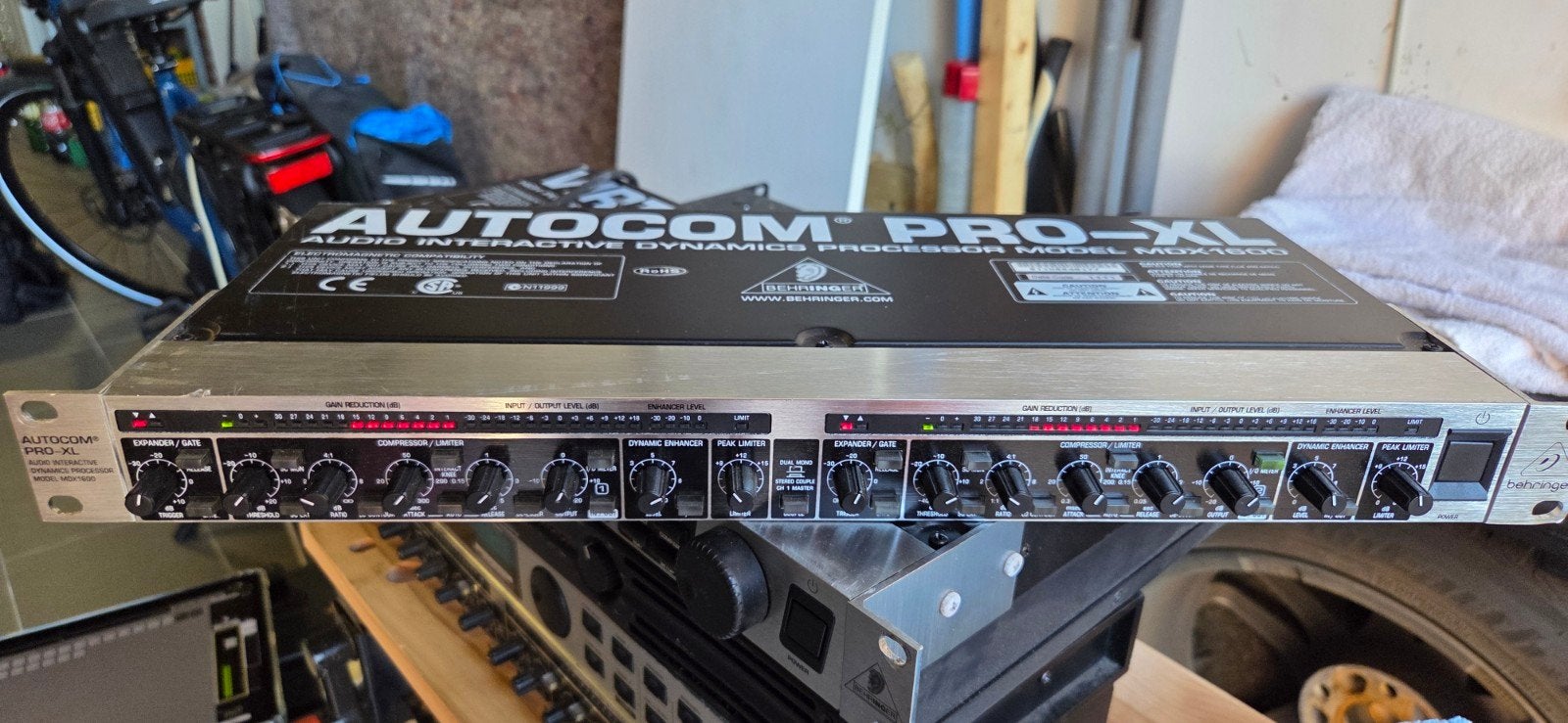 Behringer Autocom Pro-XL MDX1600 Compressor/Limiter, Ophalen of Verzenden, Gebruikt, Compressor