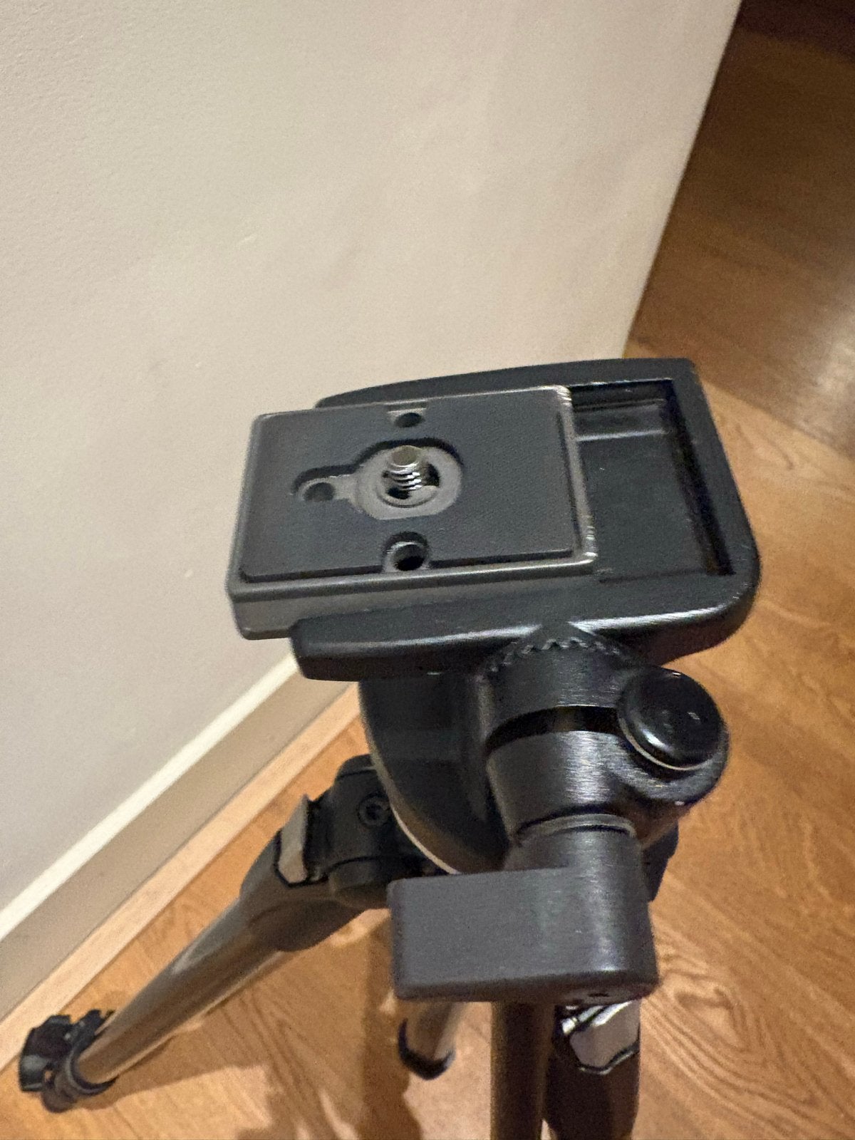 Manfrotto 190XDB Statief met draagtas - graag zsm ophalen :), Audio, Tv en Foto, Fotografie | Statieven en Balhoofden, Ophalen